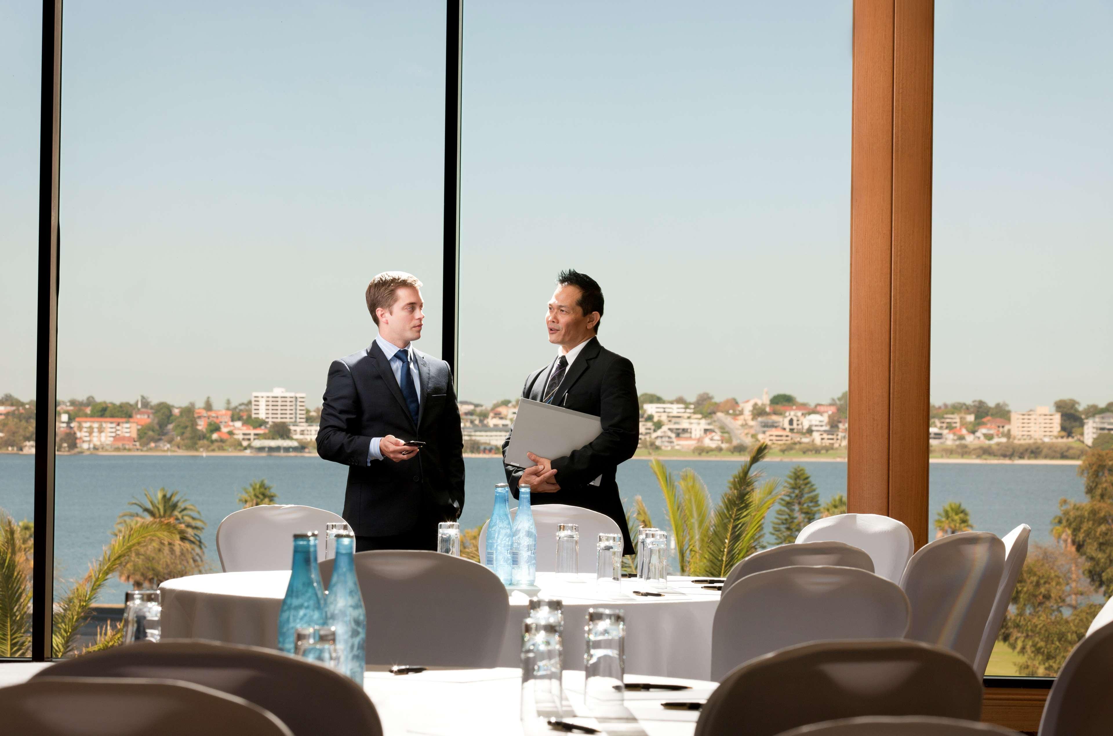 珀斯泛太平洋酒店 外观 照片 Meeting room at the Sheraton Casablanca Hotel