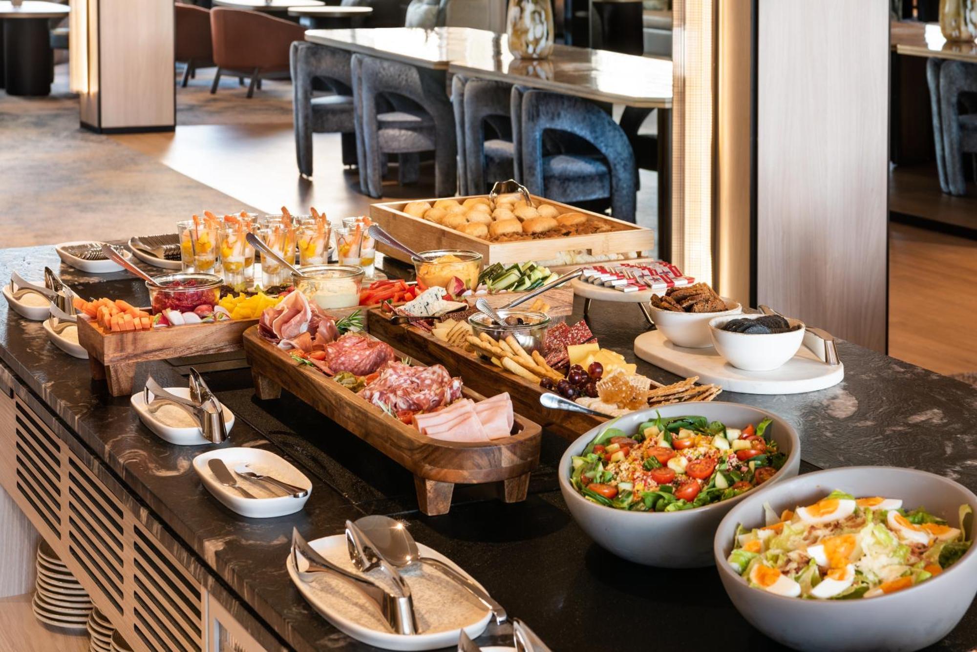 珀斯泛太平洋酒店 外观 照片 A buffet at a hotel